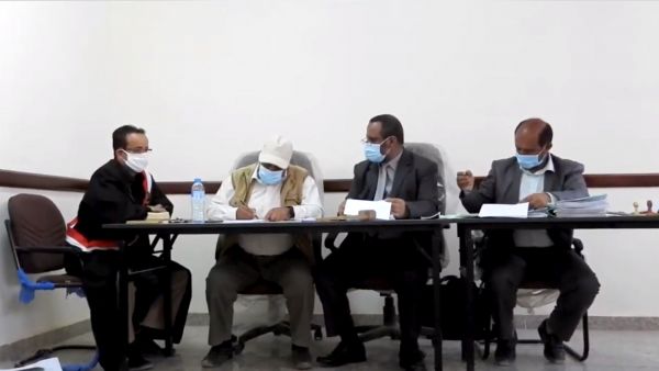 محاكمة “إيرلو”.. القضاء اليمني يأمر بعرض أدلة الإدانة للحاكم الإيراني في صنعاء