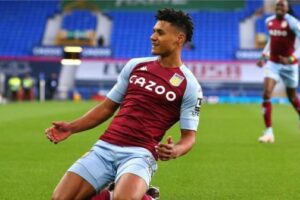 بايرن ميونخ يستهدف ضم «واتكينز» من أستون فيلا في الصيف