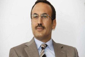أحمد علي عبدالله صالح يُعزّي في وفاة الشيخ محسن بن جلال
