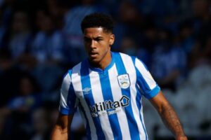 تشيلسى يعلن تمديد عقد مدافعه الشاب ليفى كولويل حتى 2029