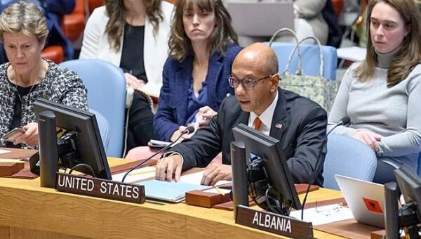 الممثل الأمريكي في الأمم المتحدة: هجمات الحوثيين تقوض فرص السلام في اليمن