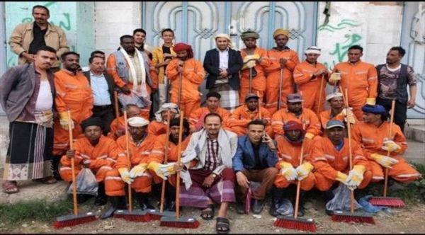 نهب مستحقات مالية لأكثر من 80 من عمال النظافة في محافظة إب
