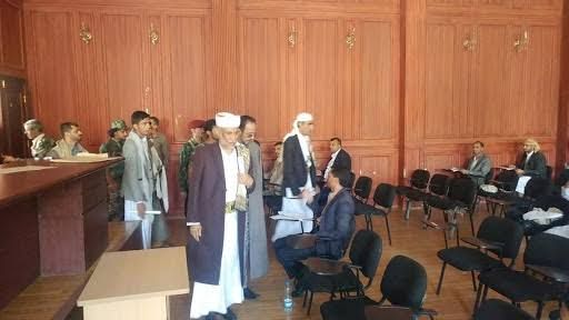 الفساد ينخر أجهزة القضاء بمناطق سطوة الحوثيين