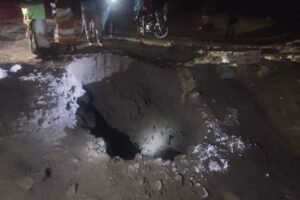 مجهولون يفجّرون عبوة ناسفة في أنبوب ناقل للمياه جنوب لحج