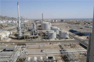 إحالة مسؤولين في مصافي عدن إلى محكمة الأموال العامة