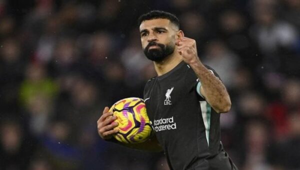 محمد صلاح يصل للهدف 100 مع ليفربول خارج “الآنفيلد”