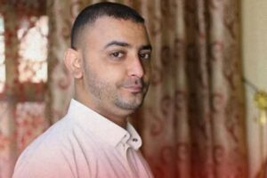 الصحفي المياحي يواجه تهمًا جديدة والنيابة الحوثية تقرر حبسه احتياطيًا