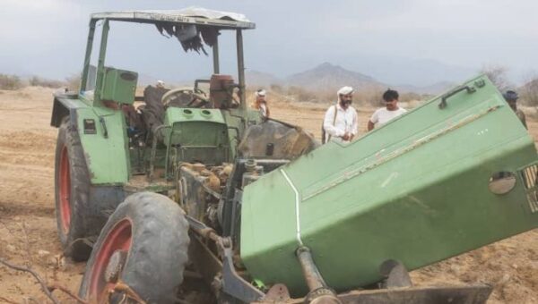نجاة مواطن وإعطاب حراثته بانفجار لغم حوثي في مقبنة غرب تعز