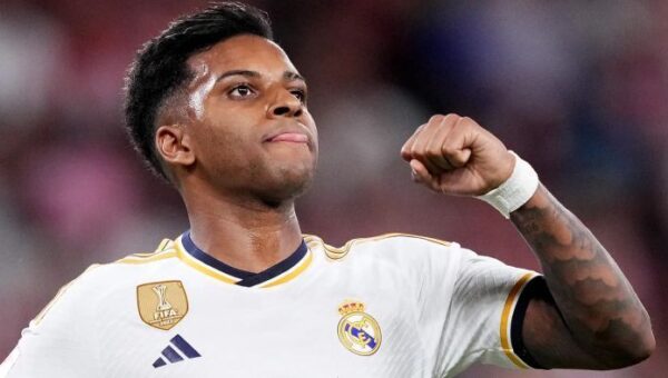 صراع ثلاثي إنجليزي علي رودريجو لاعب ريال مدريد