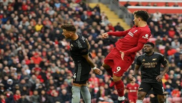 ليفربول يتعادل مع أرسنال في الدوري الإنجليزي