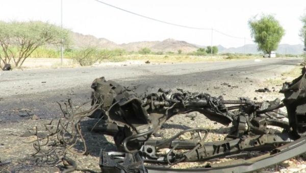 مقتل شخص واصابة آخر بانفجار عبوة ناسفة في أبين