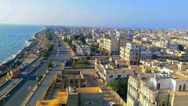 مليشيا الحوثي تختطف 6 نشطاء في الحديدة وعامل إنساني في عمران