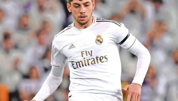 ريال مدريد يُعلن إصابة فالفيردي.. وموقفه من المشاركة في مونديال الأندية