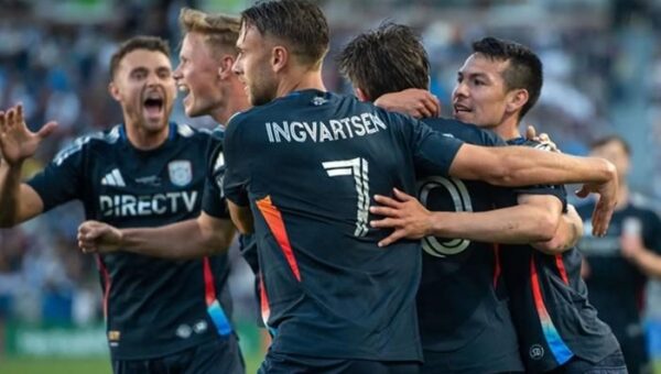 سان دييجو يرتقى لوصافة الدوري الأمريكي بلا هزيمة في شهر مايو