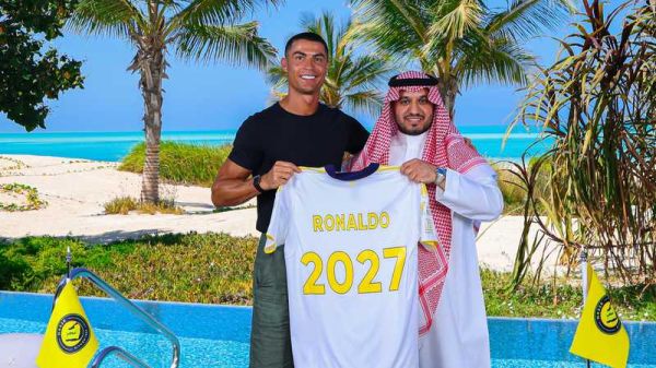 “النصر إلى الأبد”.. رونالدو يعلن الاستمرار في السعودية