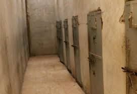 476 معتقلاً ماتوا تحت التعذيب في سجون الحوثيين على مدى 7 سنوات