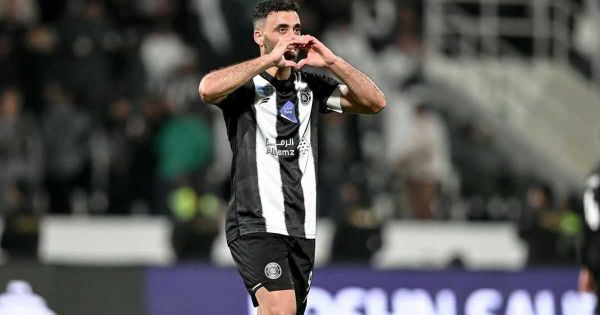 مفاجأة.. المغربي حمد الله يقود هجوم الهلال في مونديال الأندية