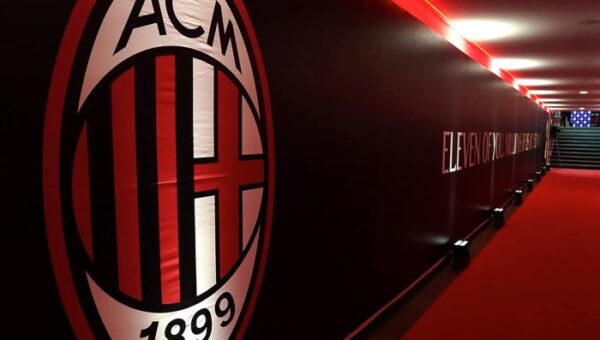 ميلان يعلن قائمته التحضيرية بقيادة أليجرى.. غياب هيرنانديز بسبب الهلال