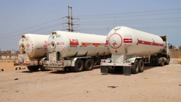 إحباط عملية تهريب مقطورات غاز كانت في طريقها إلى الحوثيين