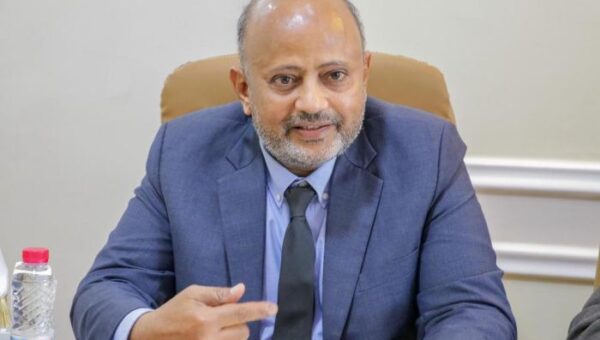 وكالات الحج والعمرة في اليمن تشكّل لجنة موحدة لتنظيم القطاع وتمثيله أمام الجهات الرسمية