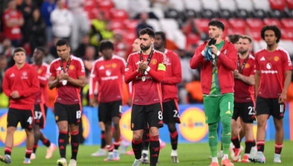 مانشستر يبحث عن اللمسة الأخيرة: واتكينز خيار آمن وسيسكو استثمار المستقبل
