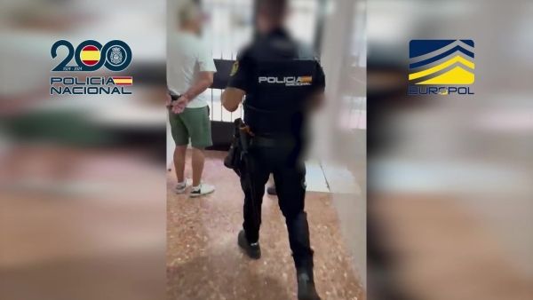 الشرطة الإسبانية تُعلن تفكيك منظمة لتهريب المهاجرين أغلبهم يمنيين إلى بريطانيا وكندا