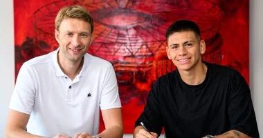 ليفركوزن يضم إتشيفيري معارًا من مانشستر سيتي ويعزز صفوفه بالفرنسي بادي