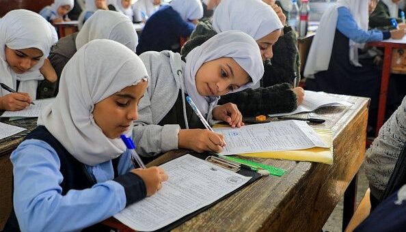 أكثر من 2.7 مليون طالب يعودون إلى مقاعد الدراسة في اليمن