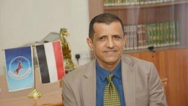 مليشيا الحوثي تواصل اعتقال الأمين العام للمؤتمر والتضييق على قياداته