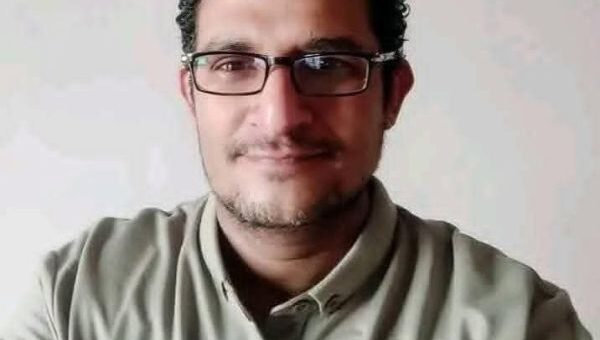 مليشيا الحوثي تختطف صحفياً في صنعاء بعد انتقاده انقلاب 21 سبتمبر