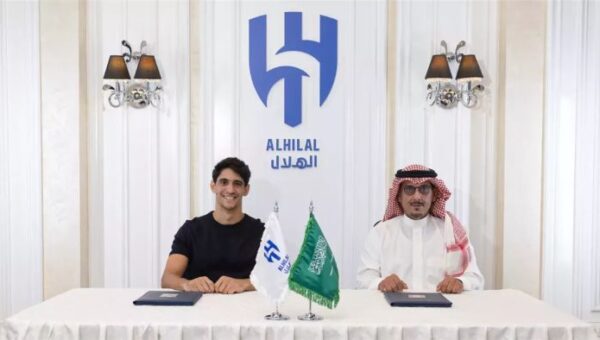 رسميًا.. ياسين بونو يمدد تعاقده مع الهلال السعودي
