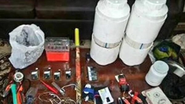 لحج .. الحملة المشتركة تكشف جزءاً من العبوات الناسفة التي ضبطت لدى خلايا التخريب في ريف تعز ولحج