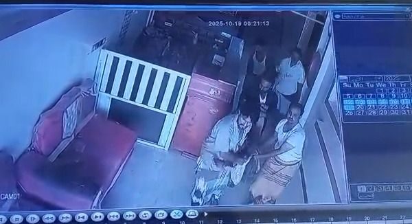 حادثة غامضة.. شخص يفارق الحياة وآخران يصارعان الموت داخل فندق بشحن