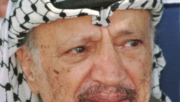 فيلا الرئيس ياسر عرفات .. قيادي حوثي سابق يشكو علناً من محاولات إخراجه من منزل الرئيس الفلسطيني بصنعاء