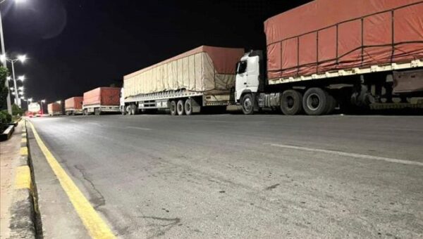 إضراب مفتوح لسائقي الشاحنات في سيئون احتجاجًا على “جبايات” جديدة