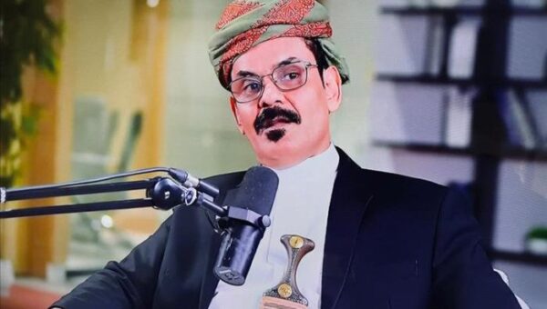 الفنان محمد الأضرعي يندم على خروجه ضد الزعيم علي عبد الله صالح!