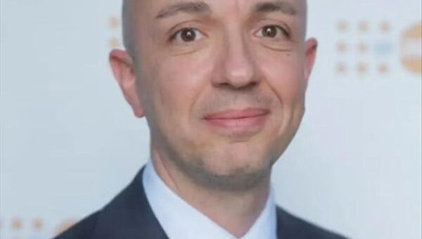 صندوق الأمم المتحدة للسكان يعيّن الإيطالي فرانشيسكو غالتيري ممثلاً جديدًا في اليمن