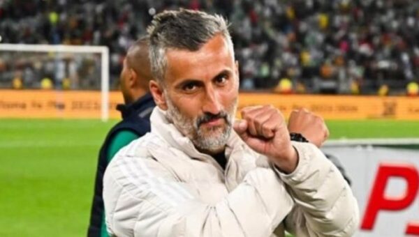 خوسيه ريبيرو يدعم لاعب أورلاندو للحاق بقائمة الأولاد في أمم أفريقيا