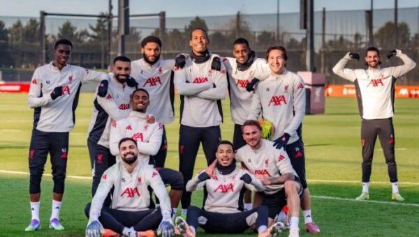 محمد صلاح يشارك فى مران ليفربول الأخير قبل لقاء نوتنجهام فورست.. صور