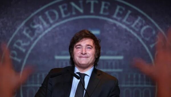 رئيس الأرجنتين يلغي سفره إلى واشنطن لحضور قرعة كأس العالم 2026