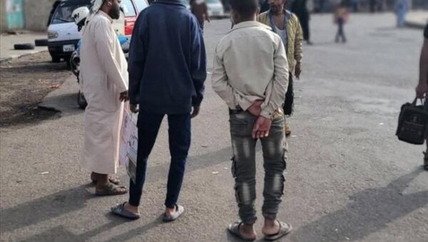 شلل تام بحركة المواصلات بعدن