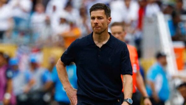 ليفربول ينتظر إقالة ألونسو مع الريال لخلافة آرنى سلوت