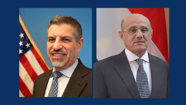 السفير الأمريكي يشيد بجهود محافظ البنك المركزي اليمني