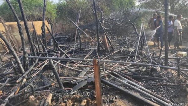 حجة.. حريق يلتهم مأوى أسر نازحة في “حيران” ويتركها بلا سقف