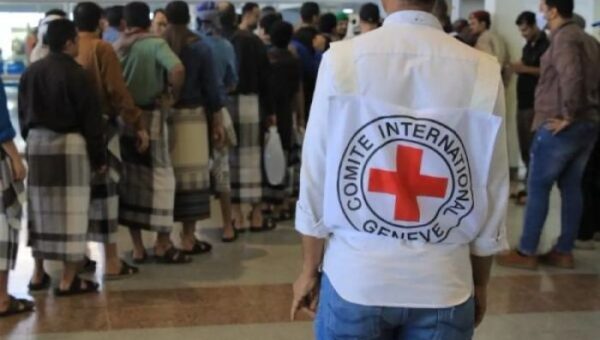 الصليب الأحمر يعلن عن استعداده لدعم عملية إطلاق سراح المحتجزين المتفق عليهم في عمان