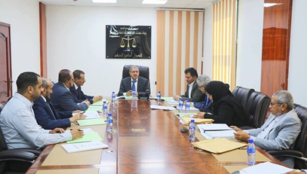 مجلس القضاء الأعلى يرفع الحصانة عن أحد القضاة ويحيل آخرين إلى مجلس المحاسبة