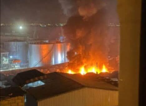 قيادة القوات المشتركة للتحالف تنفيذ ضربة جوية استهدفت دعمًا عسكريًّا خارجيًّا بميناء المكلا