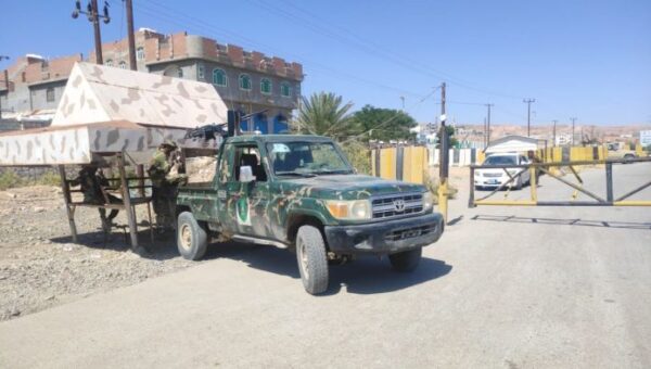 محافظ حضرموت يوجه بتأمين “عبور آمن” لقوات الانتقالي من المكلا والمهرة باتجاه عدن