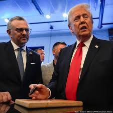 مستشار الرئيس الأمريكي: واشنطن والرياض وأبوظبي تتفق على ضرورة هزيمة الحوثيين