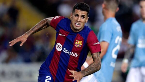 رسميًا.. برشلونة يعلن استعارة جواو كانسيلو حتى نهاية الموسم